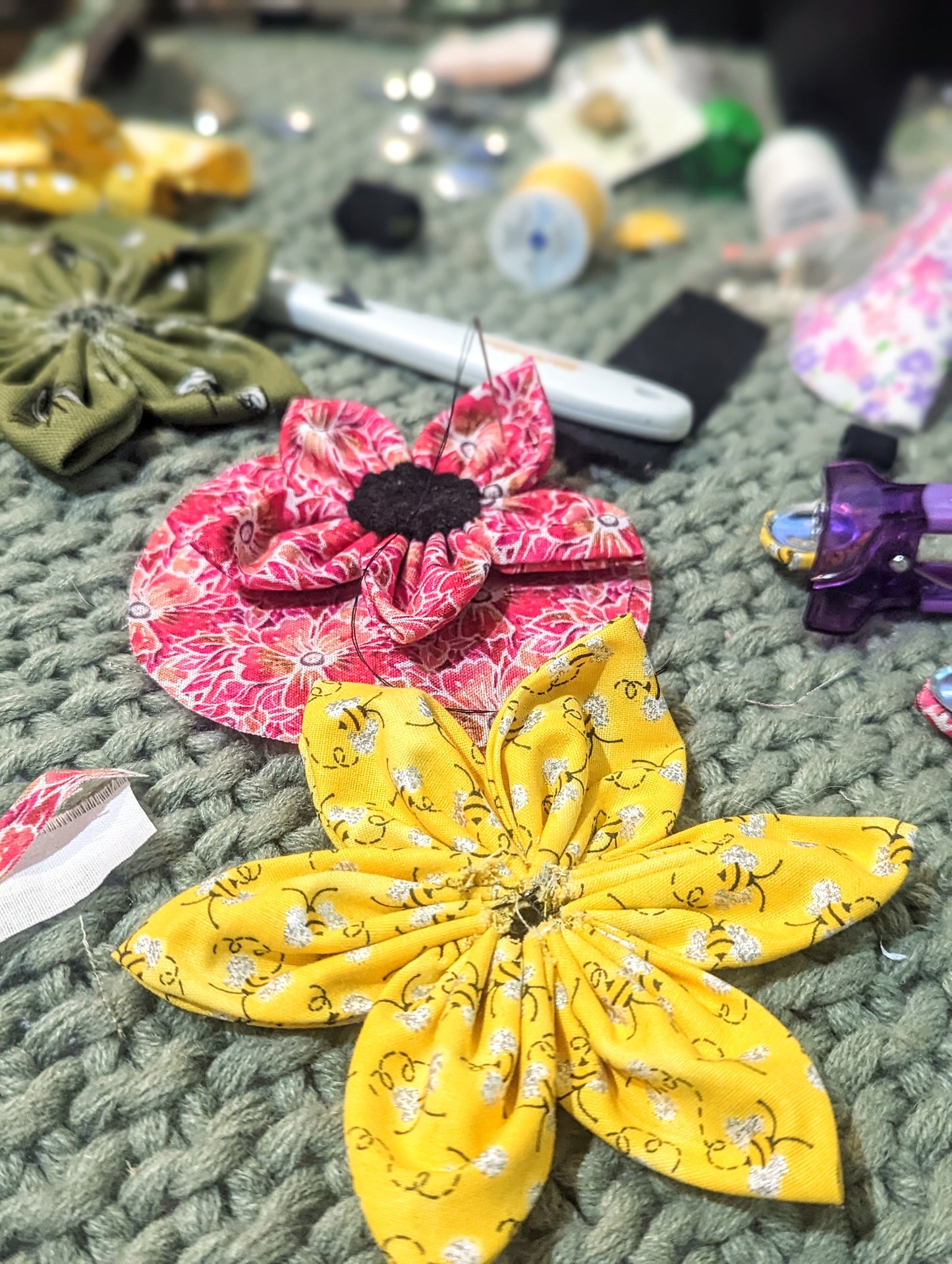 Custom Bow Order - Glitter Bee