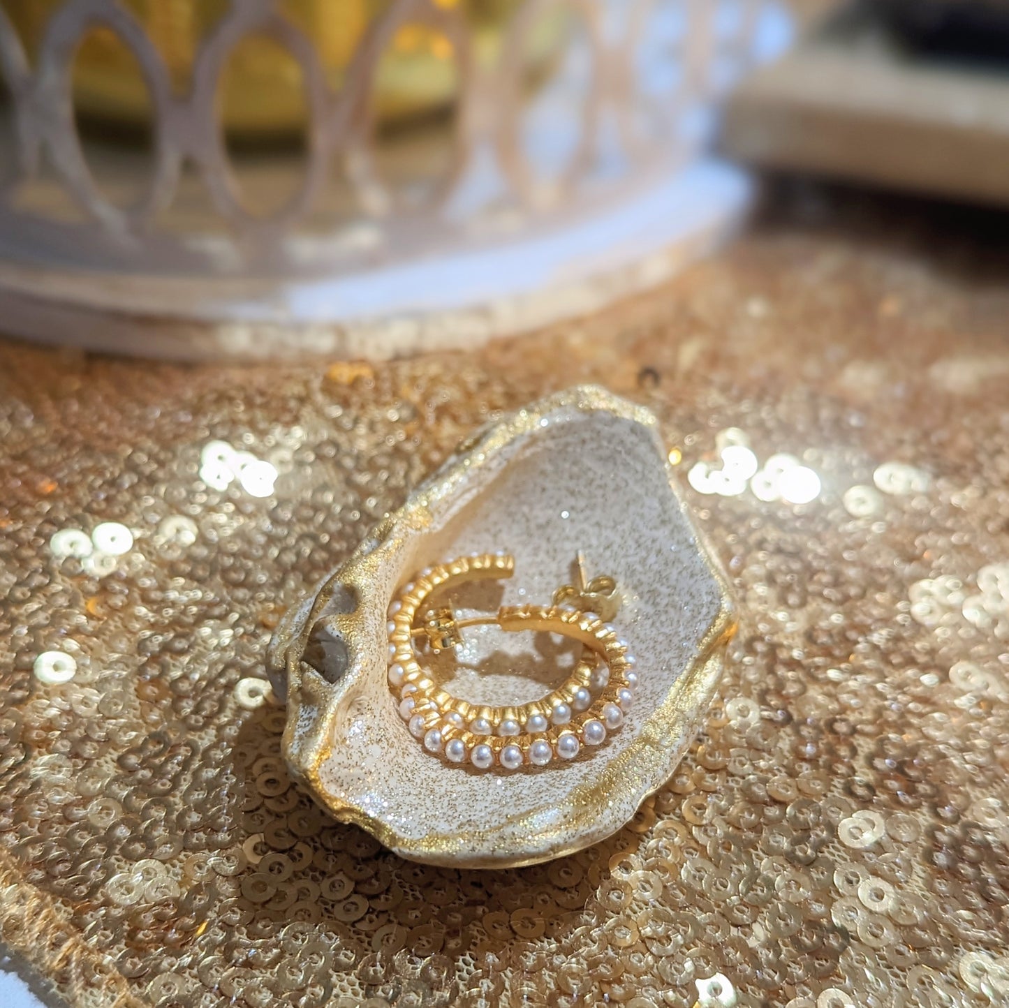 Oyster Ring Holder