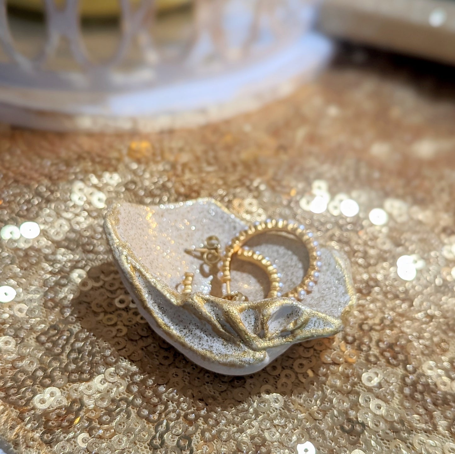 Oyster Ring Holder