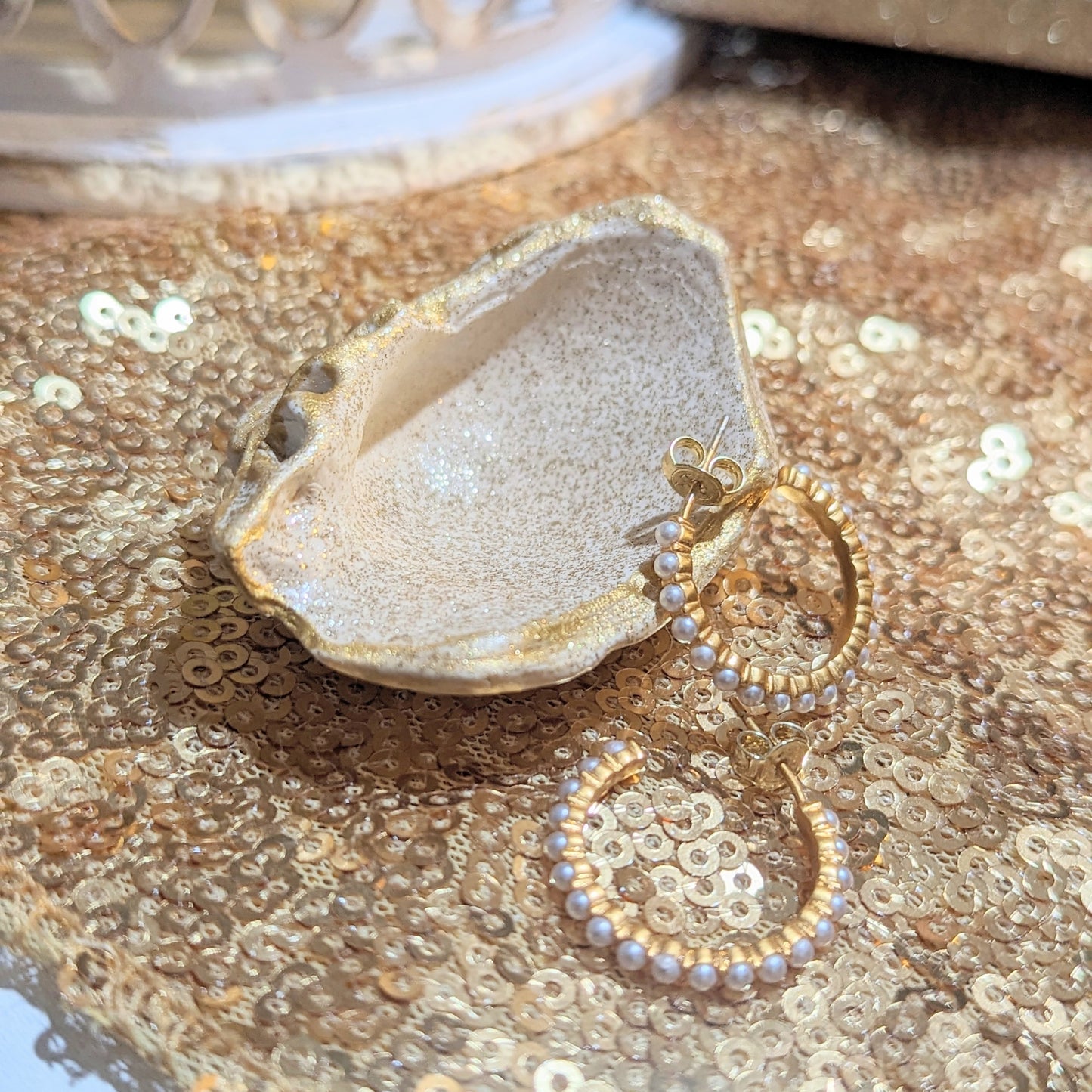 Oyster Ring Holder