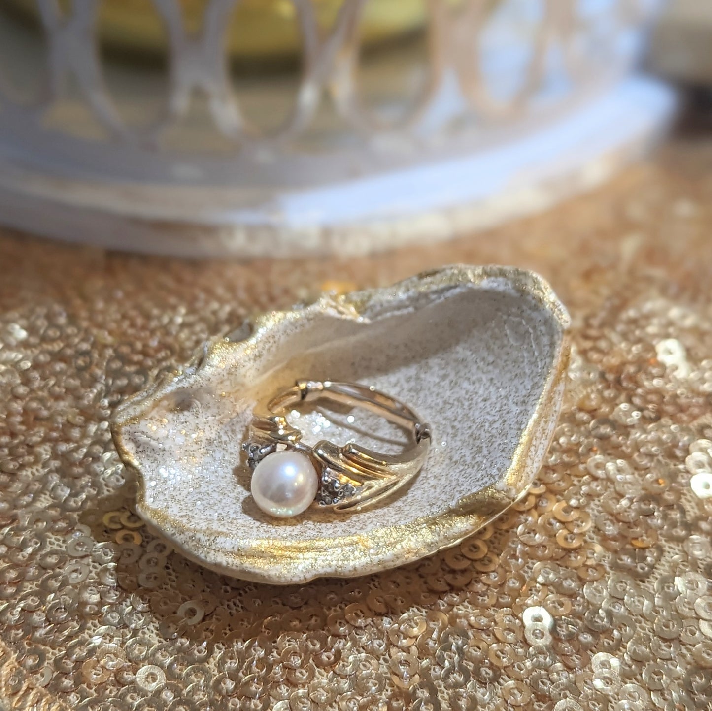 Oyster Ring Holder