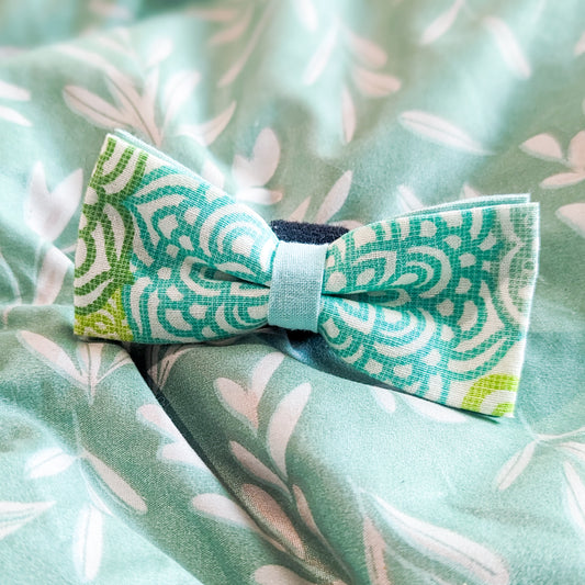 Spring Green Dog Bowtie