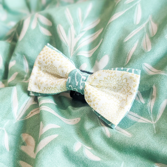 Prairie Cream Dog Bowtie
