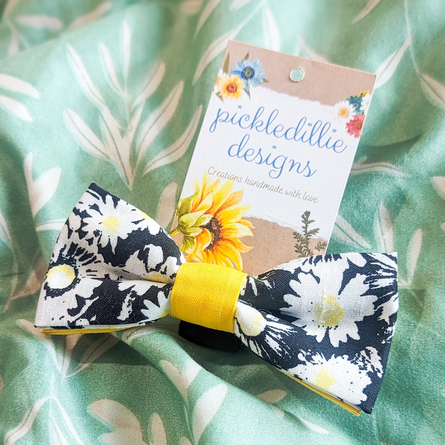 Daisy Dog Bowtie