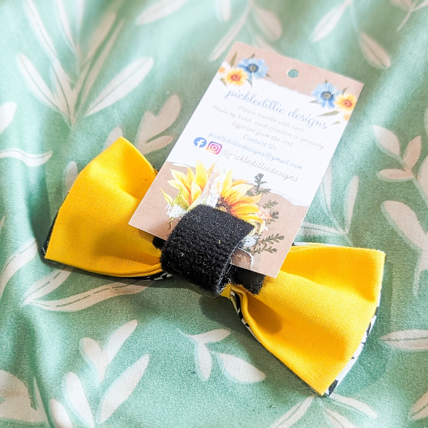 Daisy Dog Bowtie