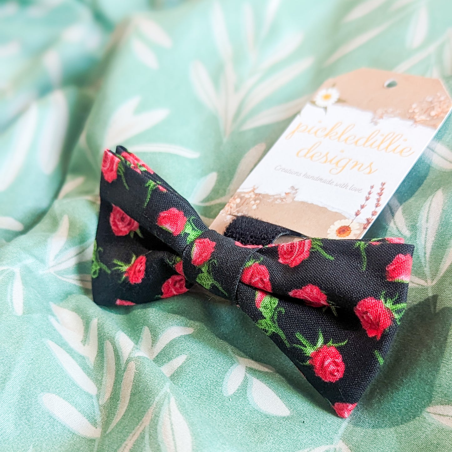Rosebud Dog Bowtie