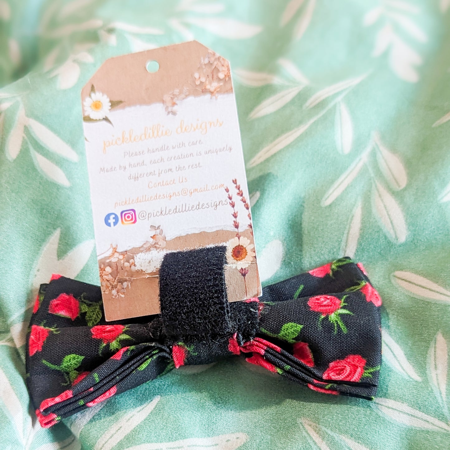 Rosebud Dog Bowtie