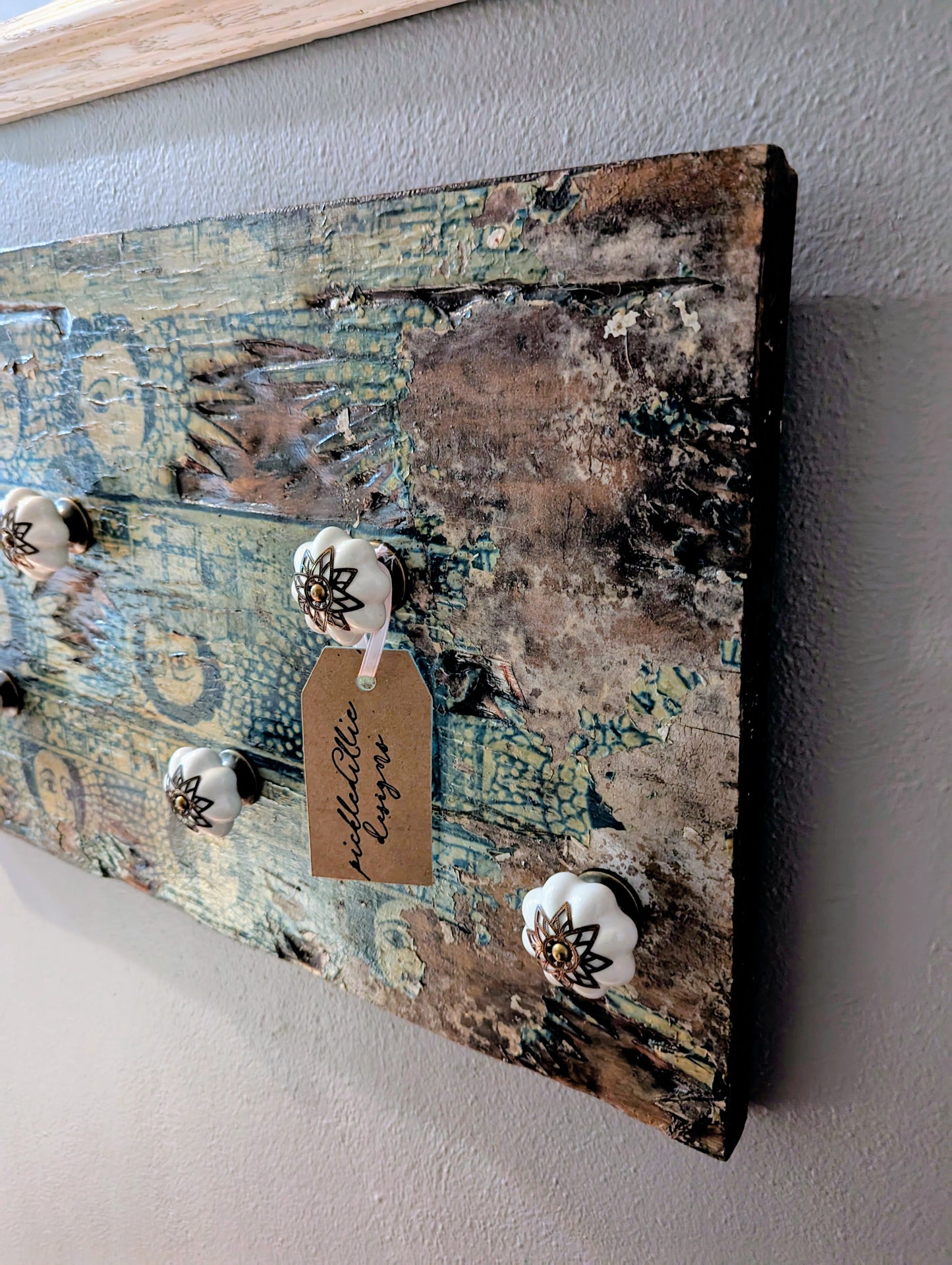 Wooden Jewelry Wall Mount