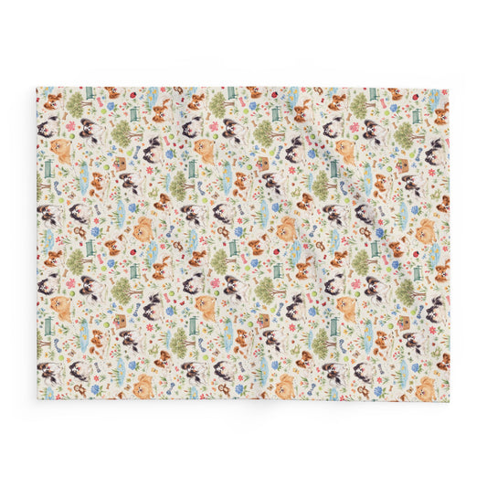 Arctic Fleece Blanket with Cute Fluffy Dogs Pattern
